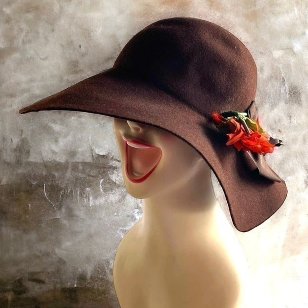 1980’s Floppy Brim 100% Wool Vintage Hat Betmar Ny&Paris Large Brim Flower Trim - Picture 1 of 15
